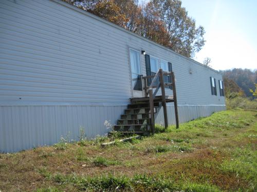 425 CLINCH RIVER RD, Tazewell, TN 37879 
