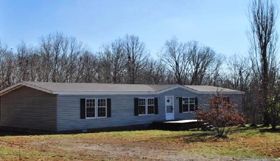 2074 Kristin Drive, Centerville, TN 37033 