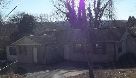 126 Newberry Circle, Oak Ridge, TN 37830 