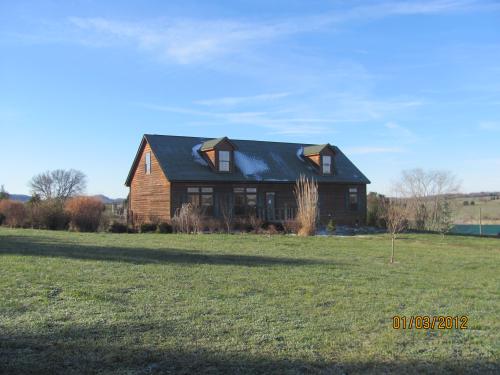 150 CAMP RD, Sweetwater, TN 37874 