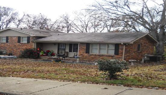 2709 Priest Lake Dr, Nashville, TN 37217 