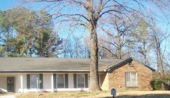 1966 Lydgate Cove, Memphis, TN 38116 