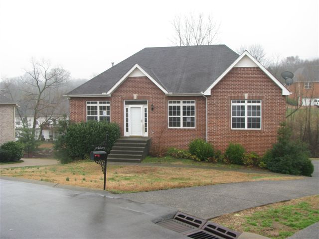 107 Stillwater Ct, Hendersonville, TN 37075 