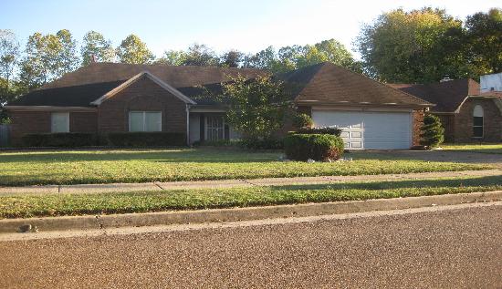 6737 Keystone Drive, Memphis, TN 38115 