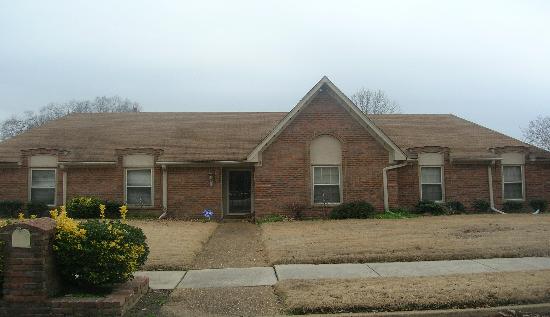 6883 Fox Hedge, Memphis, TN 38141 