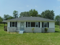 2010 Carter St, Westmoreland, TN 37186 