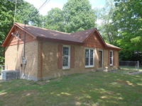 105 Robinson Dr, Dickson, TN 37055 