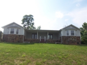 1026 Overhill Dr, Rogersville, TN 37857 