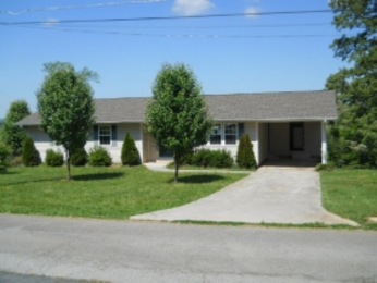 714 Topside Dr, Madisonville, TN 37354 