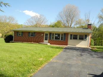 390 High Cir, Bristol, TN 37620 