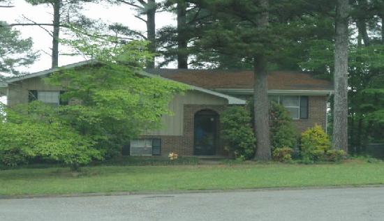 8605 Surry Circle, Chattanooga, TN 37421 