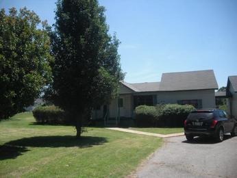460 Ivy Dr, Oakland, TN 38060 