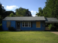 100 E Belle Haven Rd, Memphis, TN 38109 