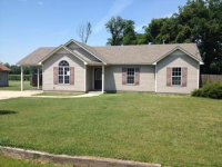 665 Andrea Dr, Dyersburg, TN 38024 