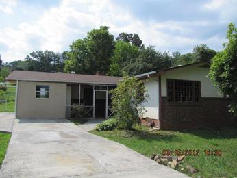 512 Oakland Trl SE, Cleveland, TN 37323 