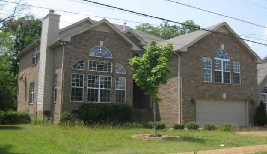 7361 Sugarloaf Drive, Nashville, TN 37211 