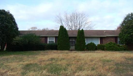 415 Ambrose Dr, Clarksville, TN 37042 