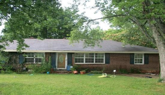 109 Parker Ave, Greenbrier, TN 37073 