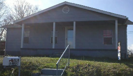 174 Poplar St, Benton, TN 37307 