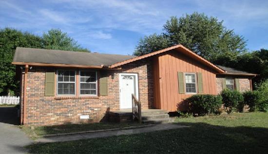 211 Luckett Pl, Smyrna, TN 37167 