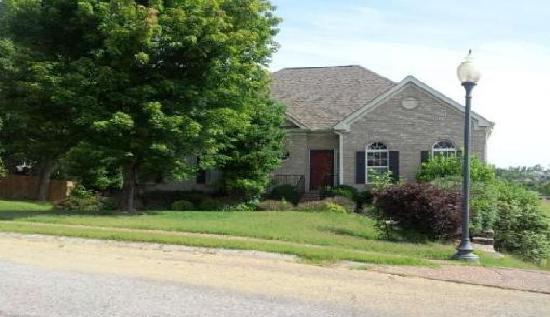 163 Mansker Park Drive, Hendersonville, TN 37075 