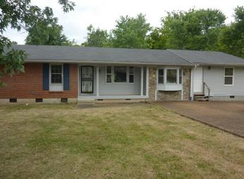 425 Janette Ave, Goodlettsville, TN 37072 