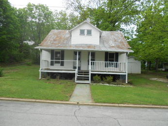 204 Willis St, Greeneville, TN 37745 