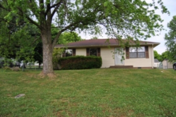 217 Al Oerter Dr, Clarksville, TN 37042 