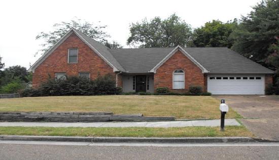 8573 Buckhurst Road, Memphis, TN 38106 