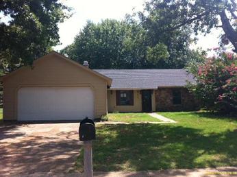 6159 Scarlet Leaf Dr, Memphis, TN 38141 