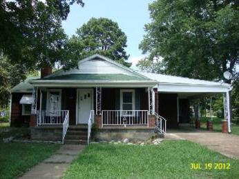 195 Sutton St, Savannah, TN 38372 