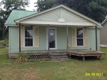 1406 N 17th Ave, Humboldt, TN 38343 