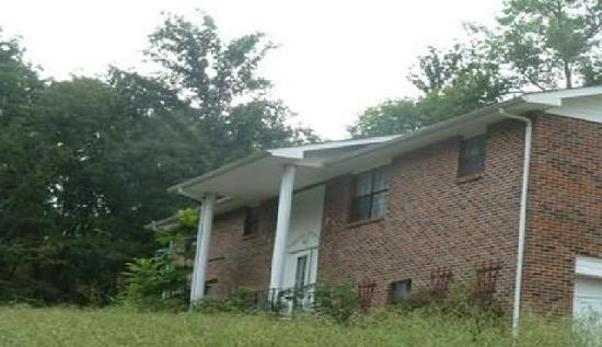 241 Bowers Cir, Friendsville, TN 37737 