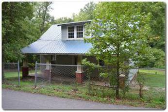 8205 Barker Rd, Corryton, TN 37721 