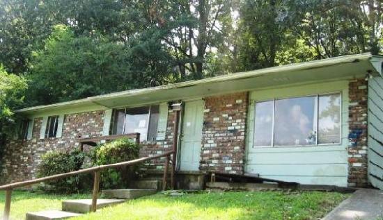 5104 Spring Valley, Knoxville, TN 37917 