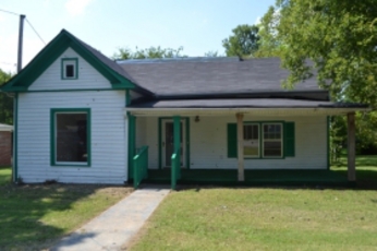 103 Lowe St, Ashland City, TN 37015 