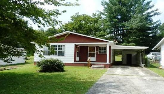 619 Siluria Street, Harriman, TN 37748 