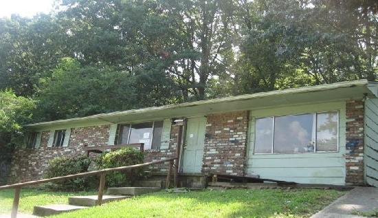 5104 Spring Valley Dr, Knoxville, TN 37917 