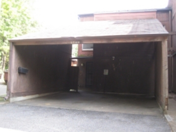 1765 Club Green Dr, Memphis, TN 38116 