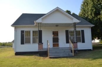 109 W Lenox St, Ashland City, TN 37015 