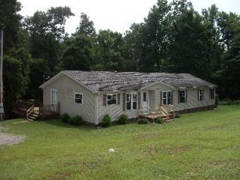 2850 N Hinton Road, Clarksville, TN 37043 