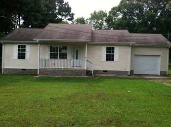 1112 E Grundy Street, Tullahoma, TN 37388 