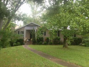 305 Forrest Lawn Ct, Mount Julie, TN 37122 