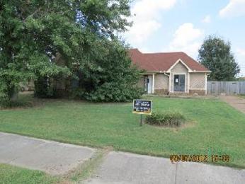 2584 Lakeside Dr, Memphis, TN 38133 