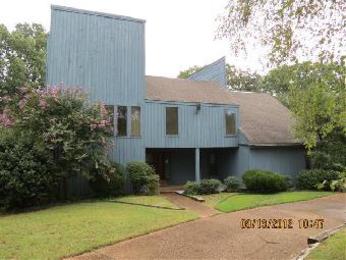 2302 Londonderry Ln, Cordova, TN 38016 