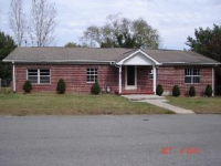 623 Reeves St, Lenoir City, TN 37771 