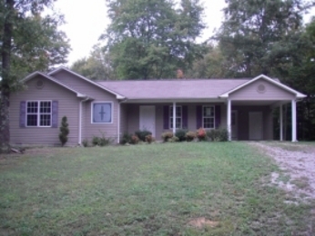 707 Jane Phillips Rd, Oneida, TN 37841 