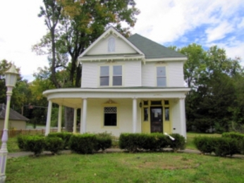 100 Ohio Ave, Etowah, TN 37331 