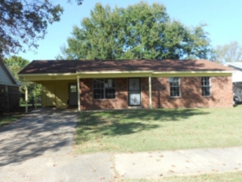 6356 Leamont Dr, Millington, TN 38053 