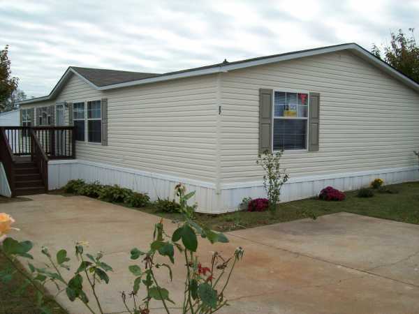 27 Lynnwood Circle, Clarksville, TN 37040 